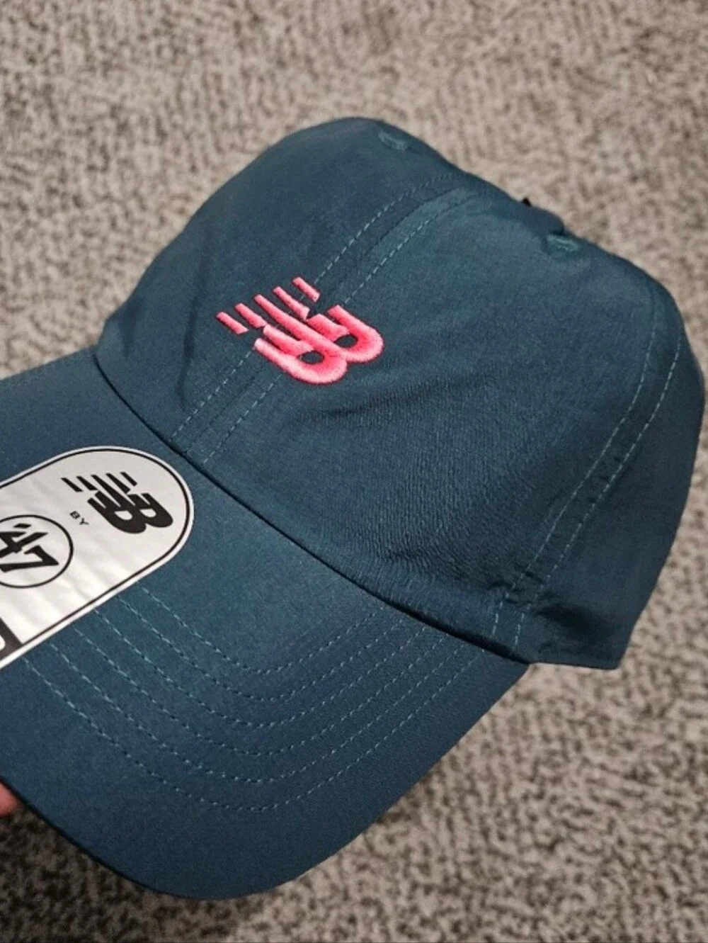 Sale: NWT: New Balance Adjustable Cap - OS